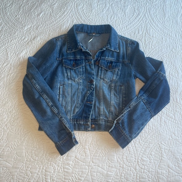 Free People - Picture 2 of 10